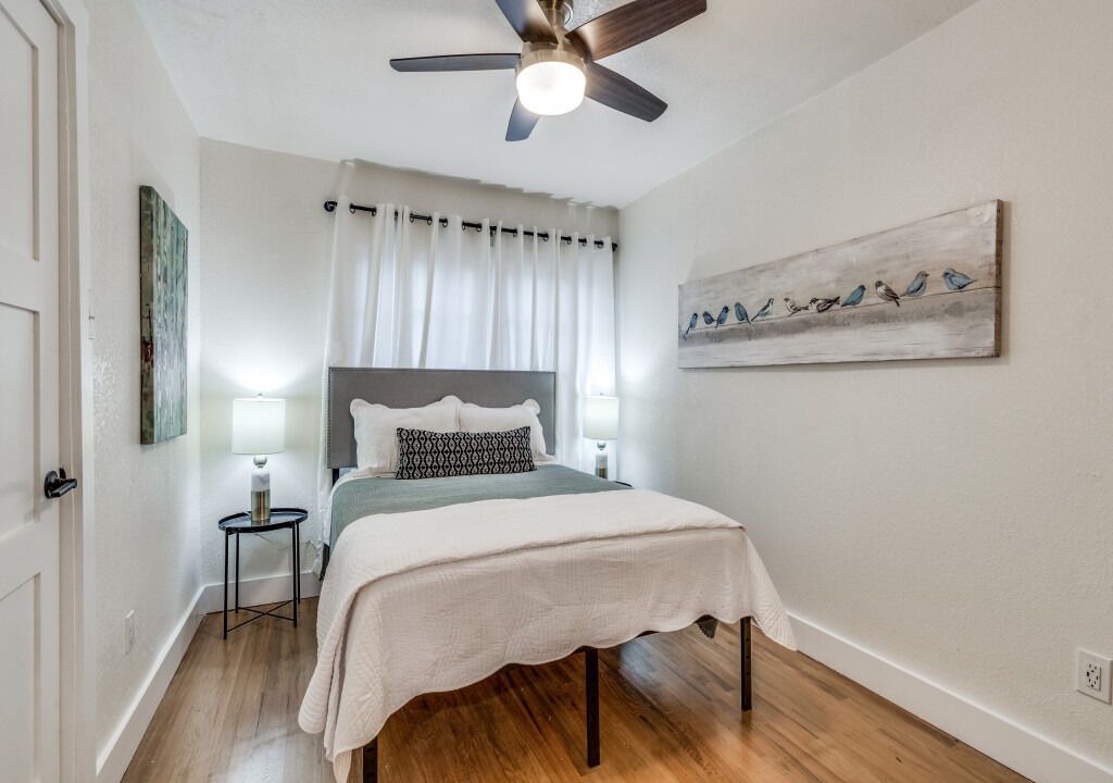 Photo of Bedroom in Arlington Heights