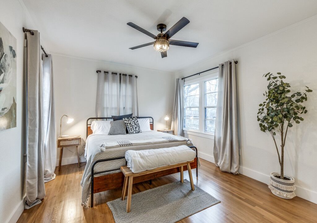 Photo of Bedroom in Arlington Heights