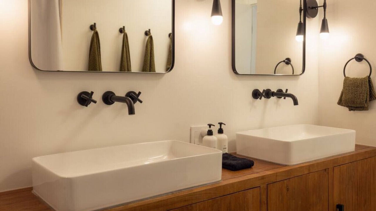 Photo of Bathroom in Kahuku