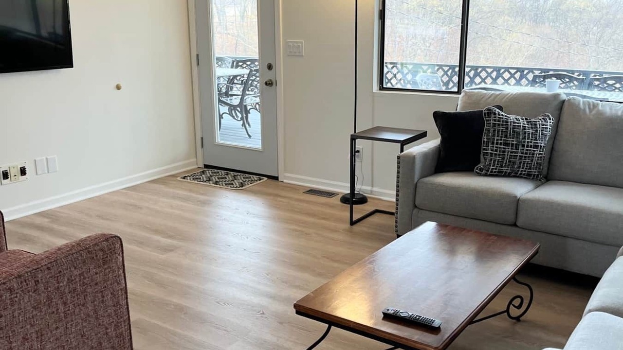 Photo of Bedroom in Camdenton