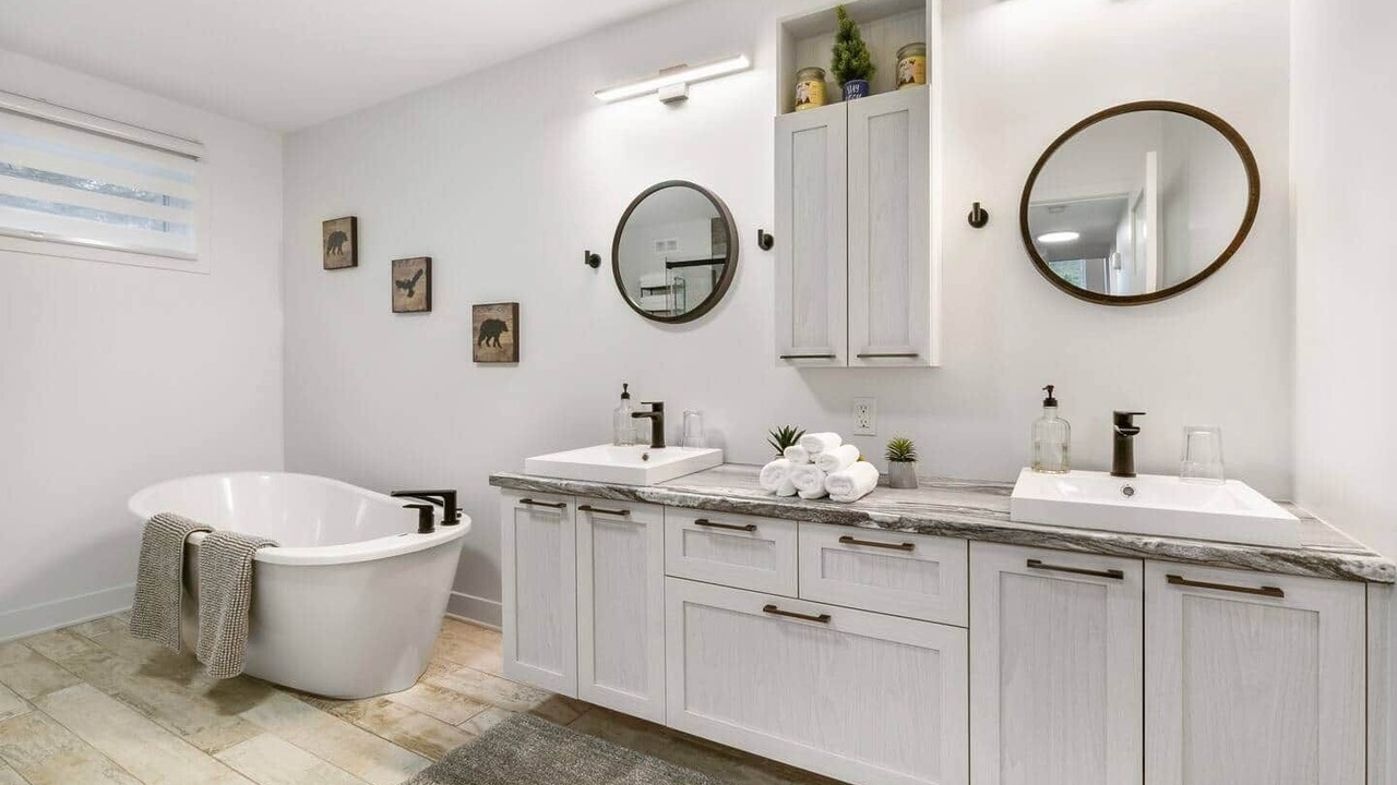 Photo of Bathroom in Sainte-Beatrix