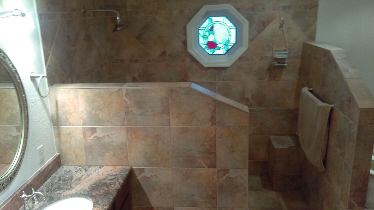 Photo of Bathroom in Hoyt