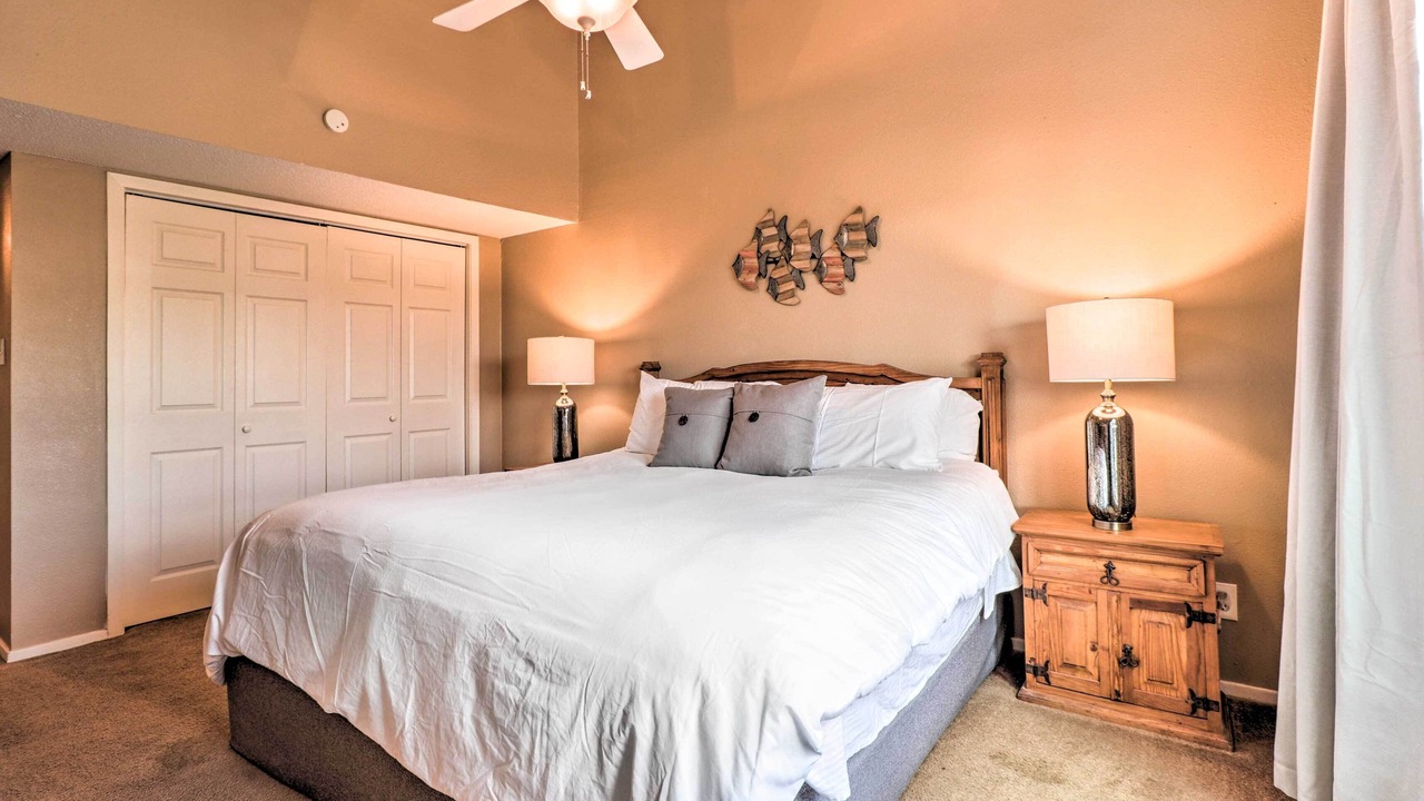 Photo of Bedroom in Point Venture