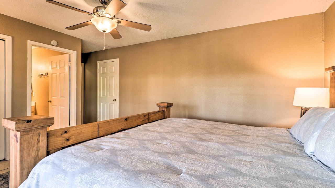 Photo of Bedroom in Point Venture