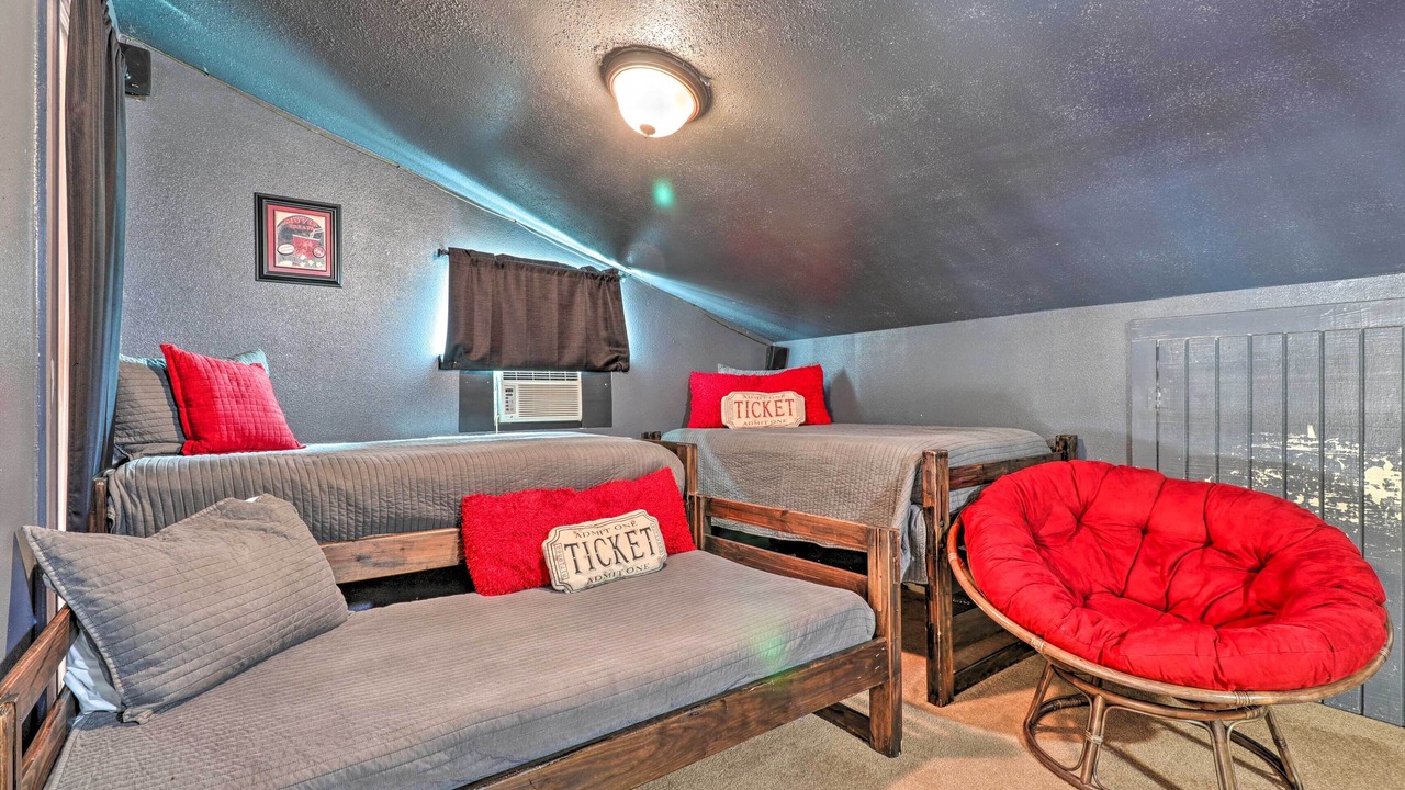Photo of Bedroom in Point Venture