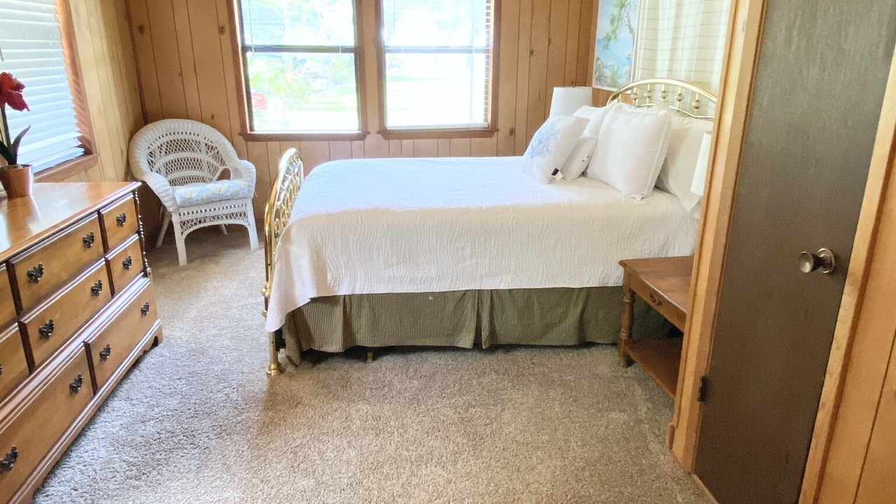 Photo of Bedroom in Gulf Shores