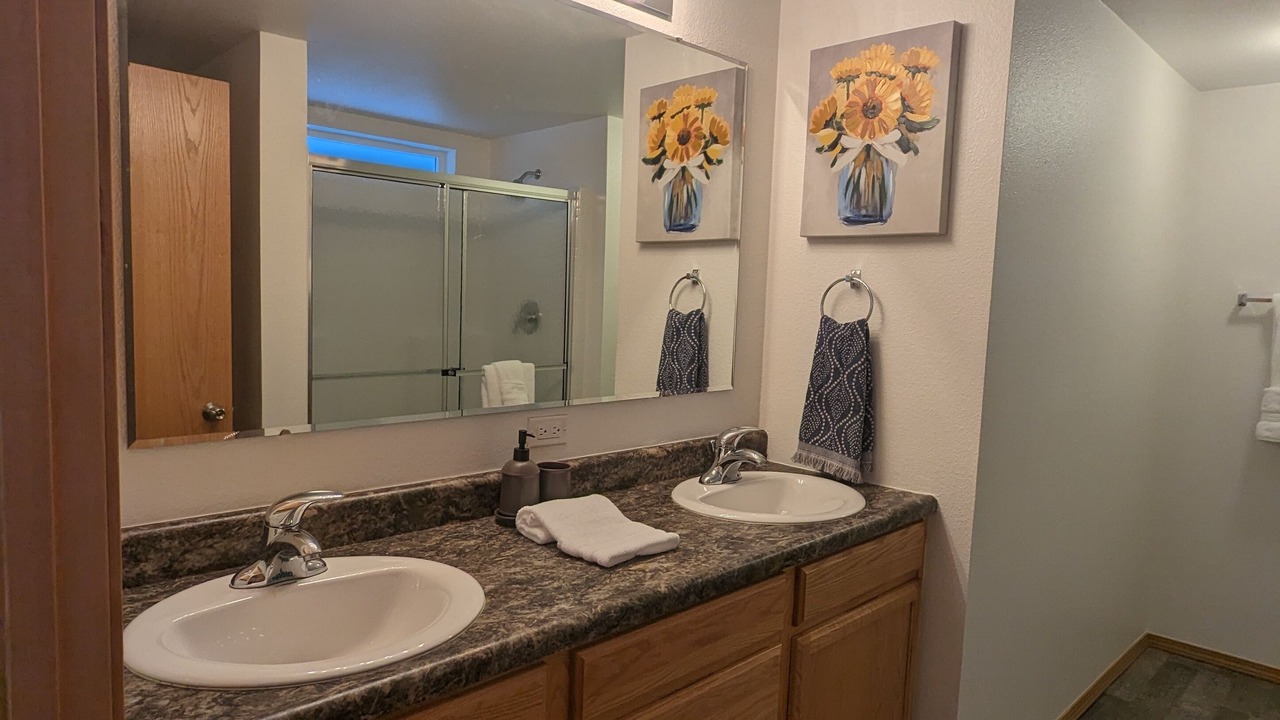 Photo of Bathroom in Hunters