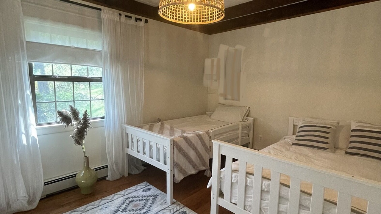 Photo of Bedroom in Shohola