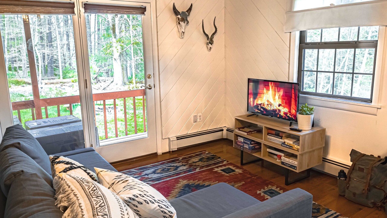 Photo of Livingroom in Shohola