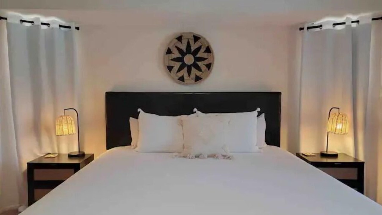 Photo of Bedroom in Englewood East
