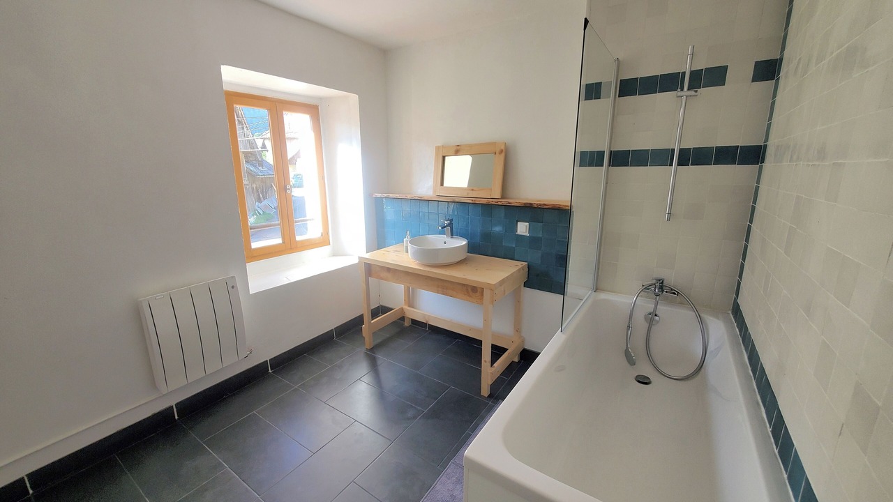 Photo of Bathroom in Saint-Christophe-sur-Guiers