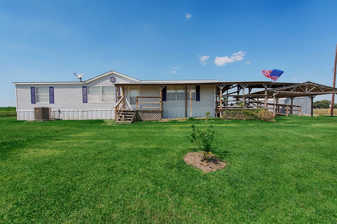 Photo of Outdoor in Shiner