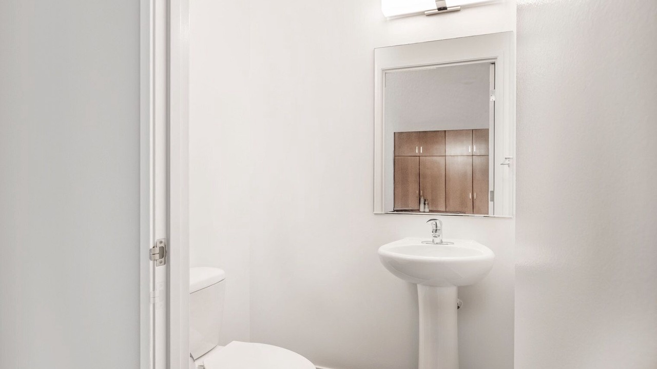 Photo of Bathroom in Streeterville