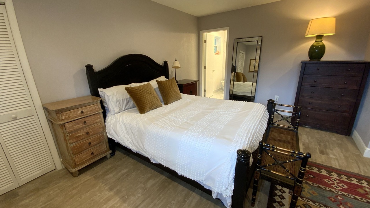 Photo of Bedroom in Sunset