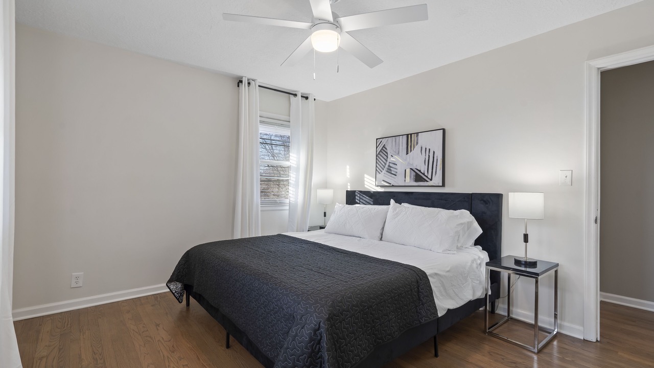 Photo of Bedroom in Lee's Summit