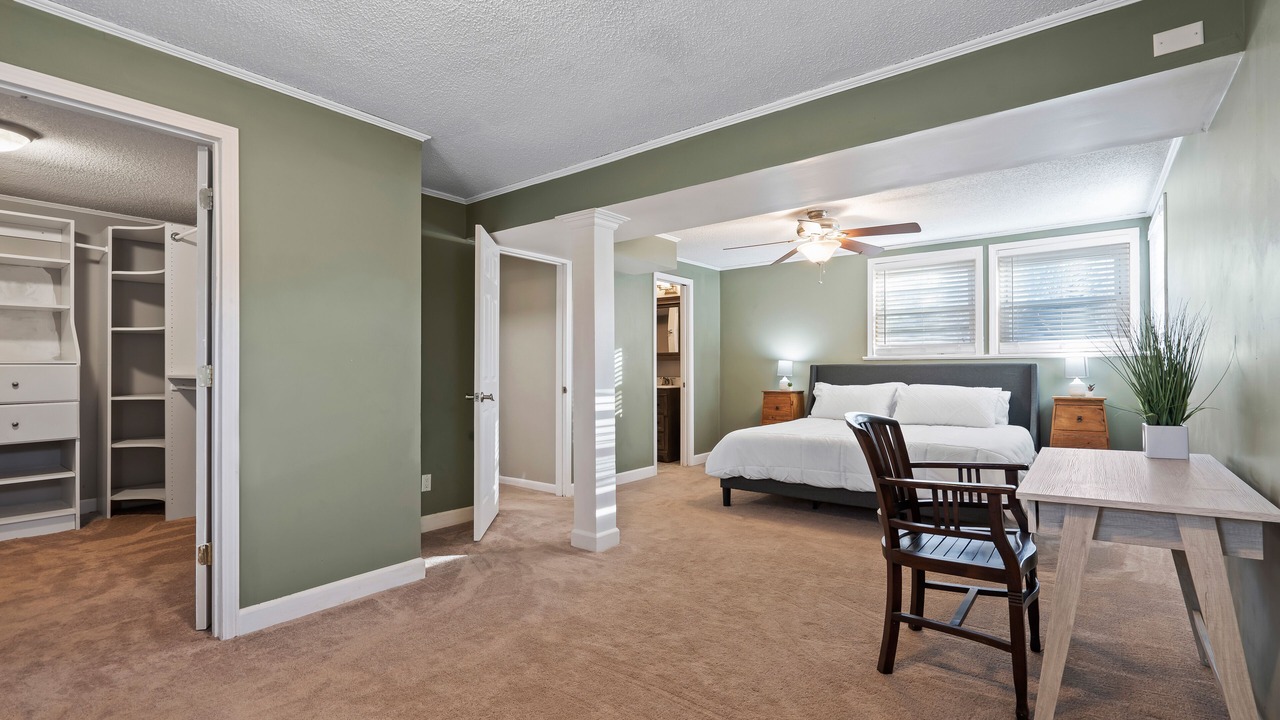 Photo of Bedroom in Lee's Summit