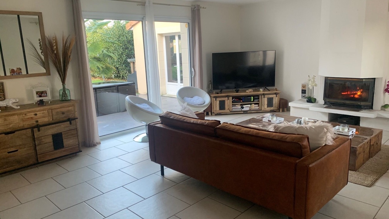 Photo of Livingroom in Monce-en-Belin