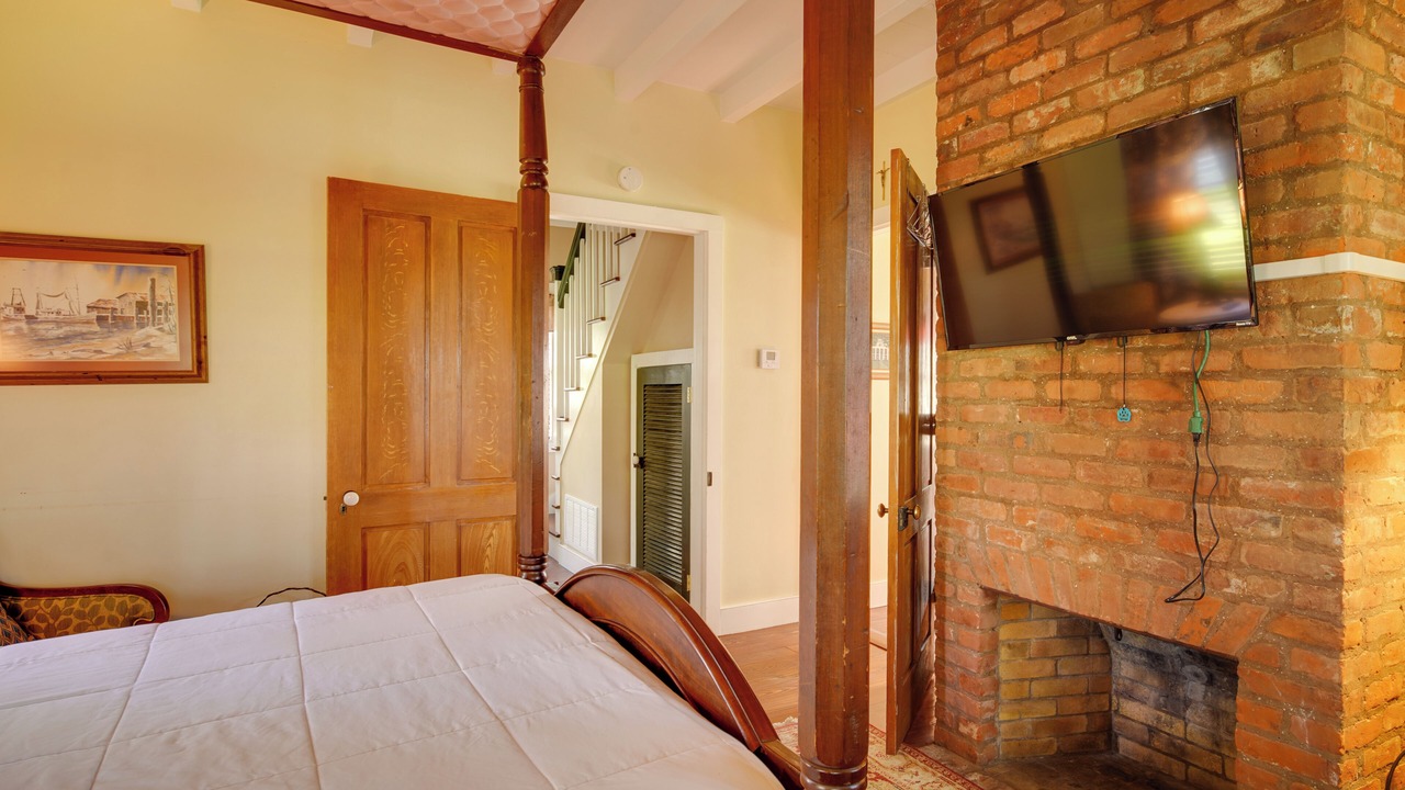 Photo of Bedroom in Houma