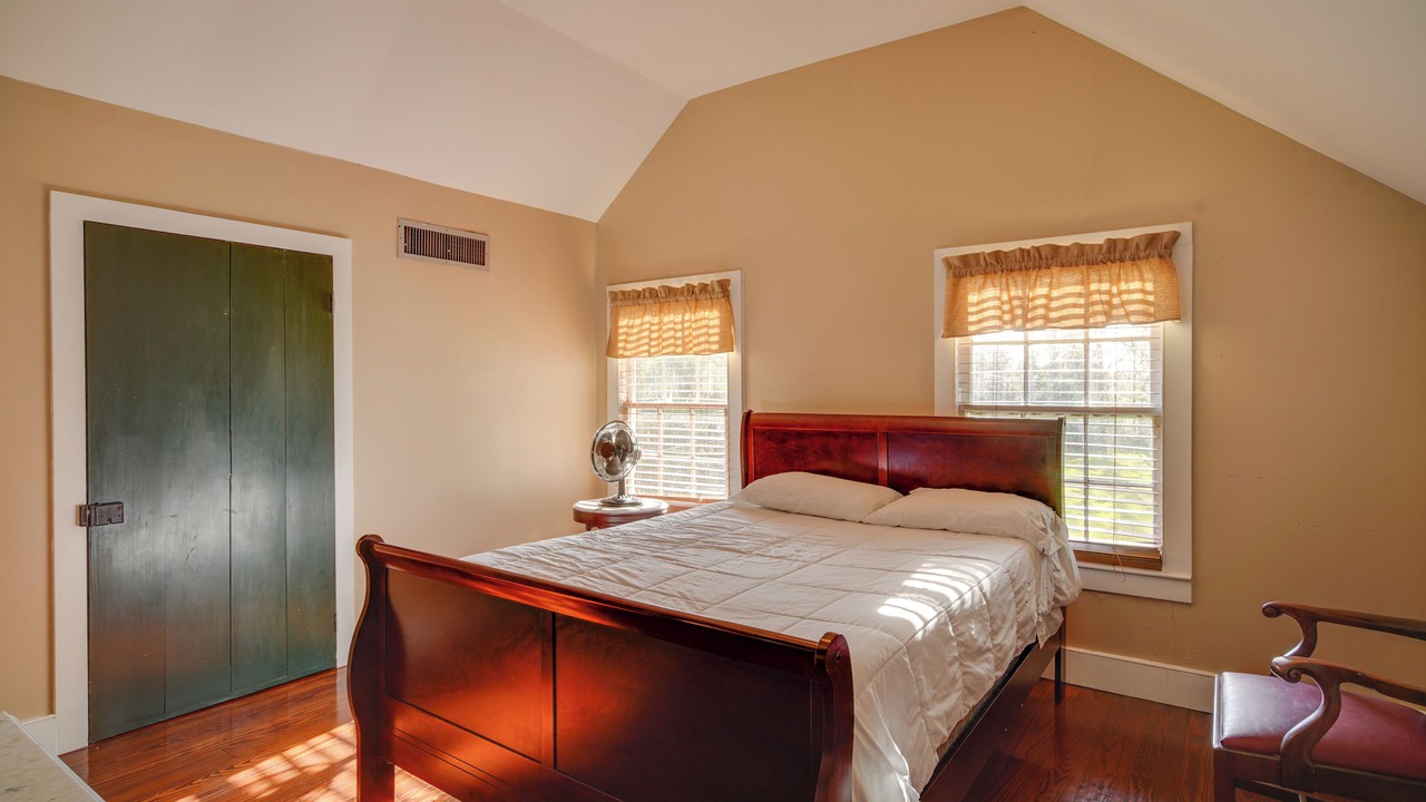 Photo of Bedroom in Houma