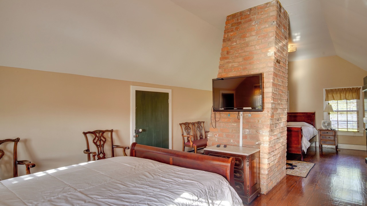 Photo of Bedroom in Houma