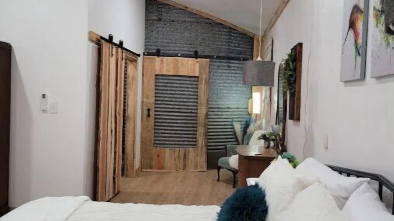 Photo of Bedroom in Georgia Coast