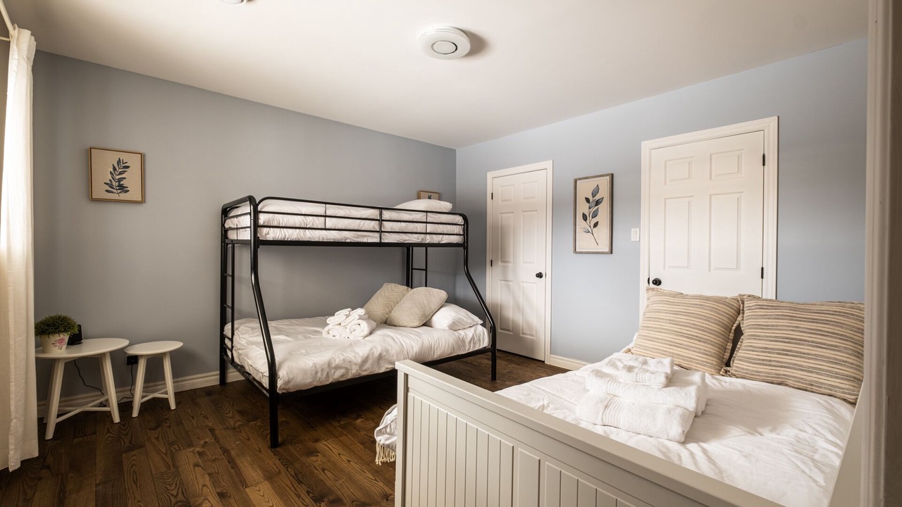 Photo of Bedroom in Val-des-Lacs