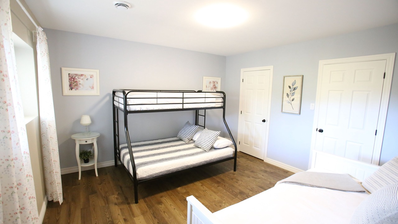 Photo of Bedroom in Val-des-Lacs