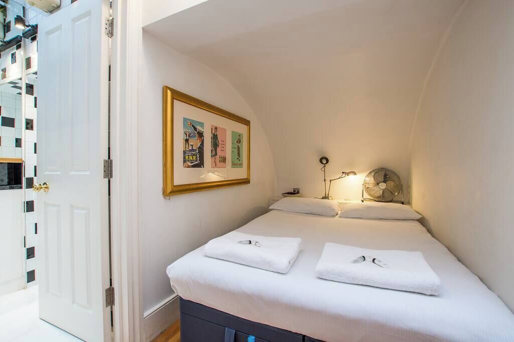Photo of Bedroom in Bloomsbury