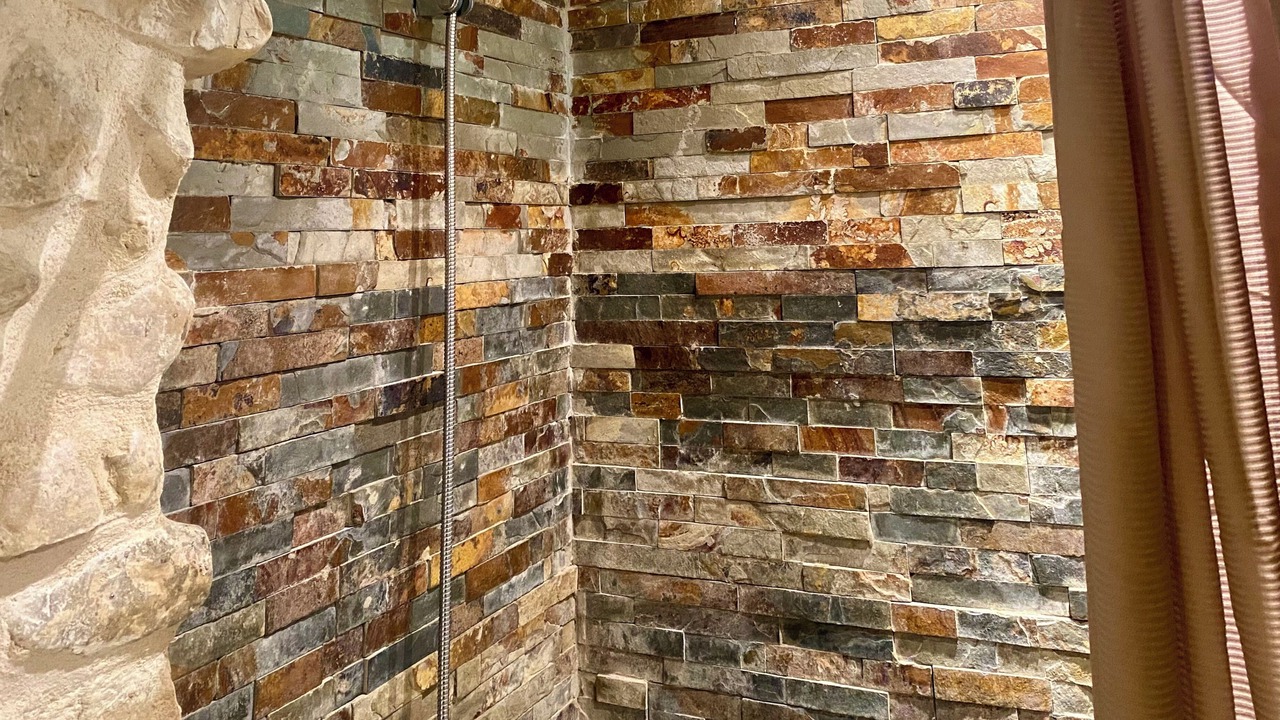 Photo of Bathroom in Saint-Sauveur-de-Cruzieres