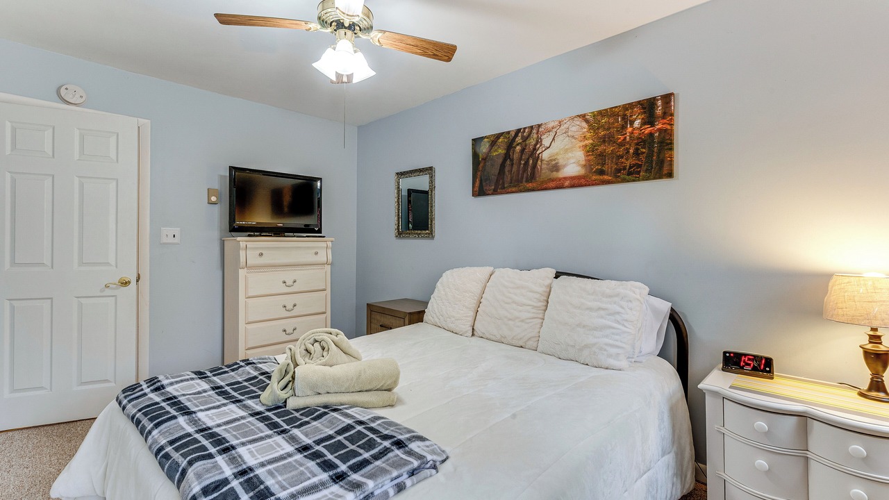 Photo of Bedroom in Briar Crest Woods