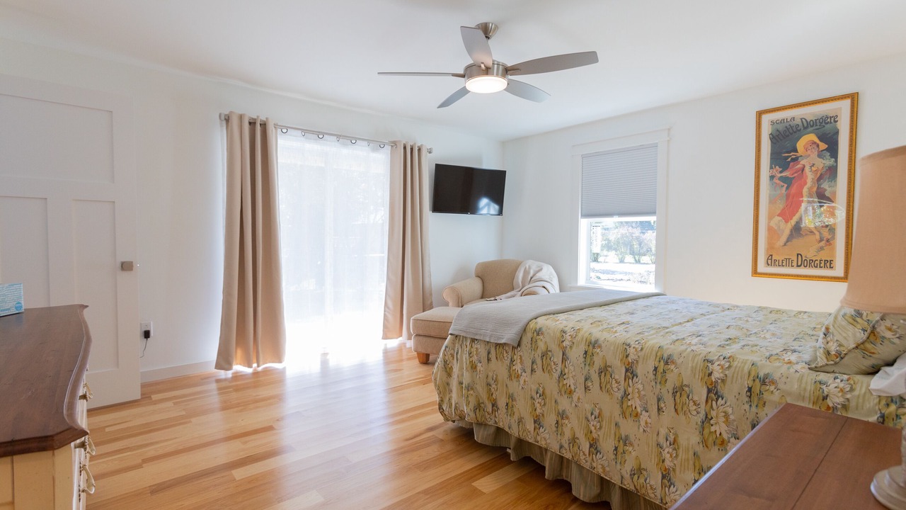 Photo of Bedroom in Pittsfield