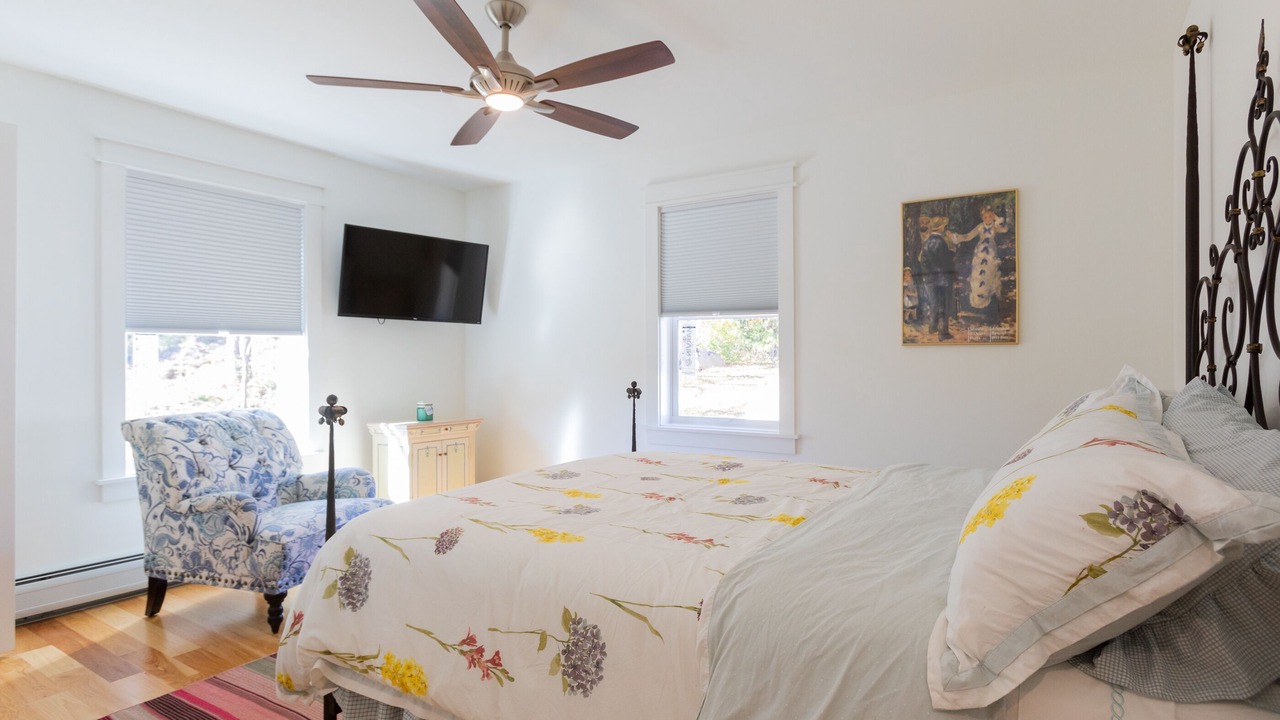 Photo of Bedroom in Pittsfield