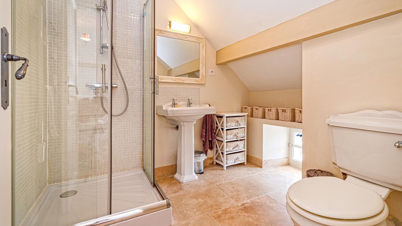 Photo of Bathroom in Mirandol-Bourgnounac