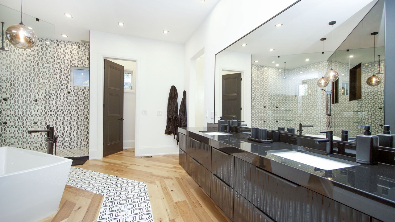 Photo of Bathroom in Kawartha Lakes
