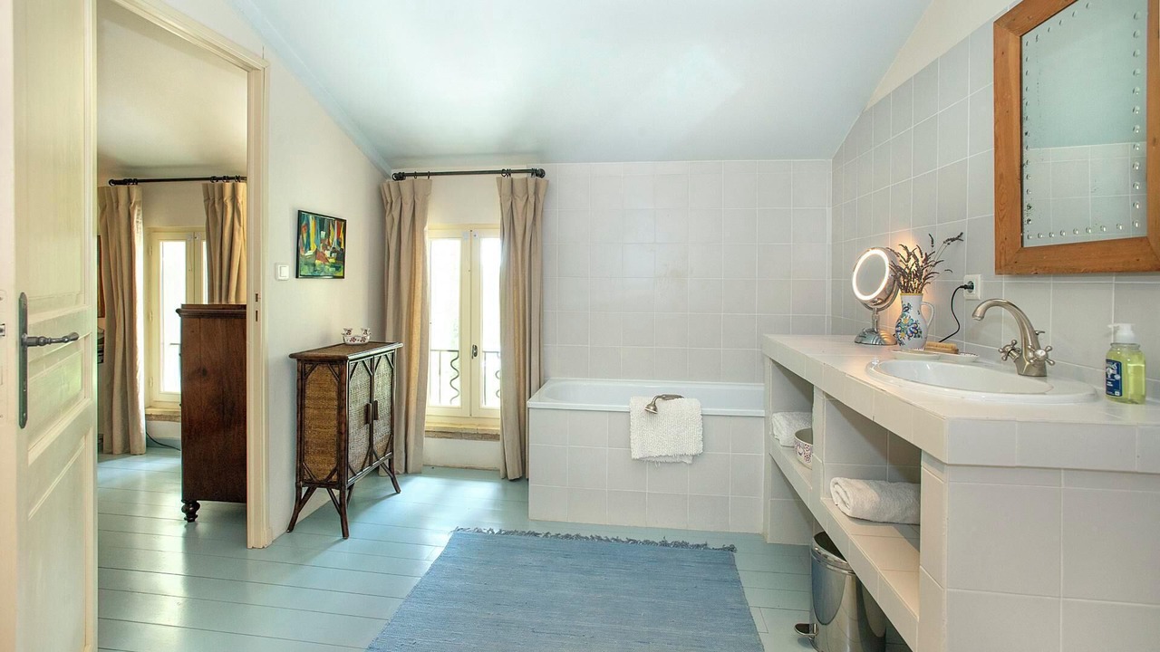 Photo of Bathroom in Montdurausse