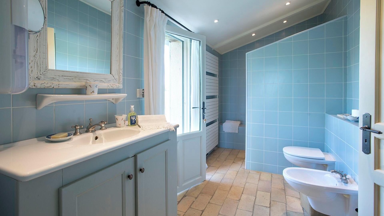 Photo of Bathroom in Montdurausse