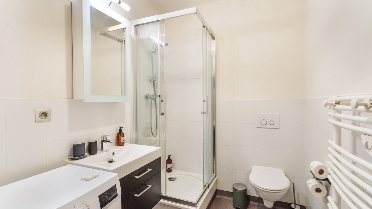 Photo of Bathroom in Centre