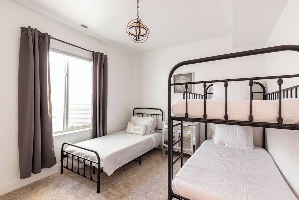 Photo of Bedroom in Heber