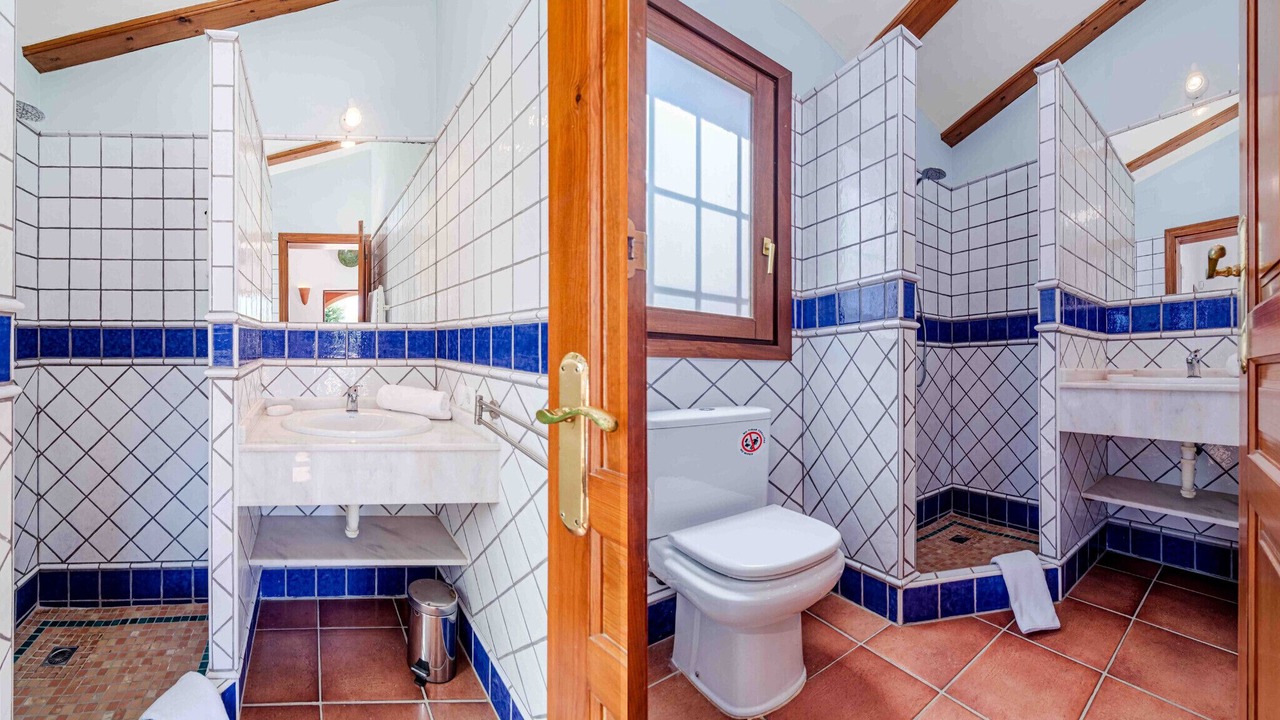 Photo of Bathroom in Tarraula