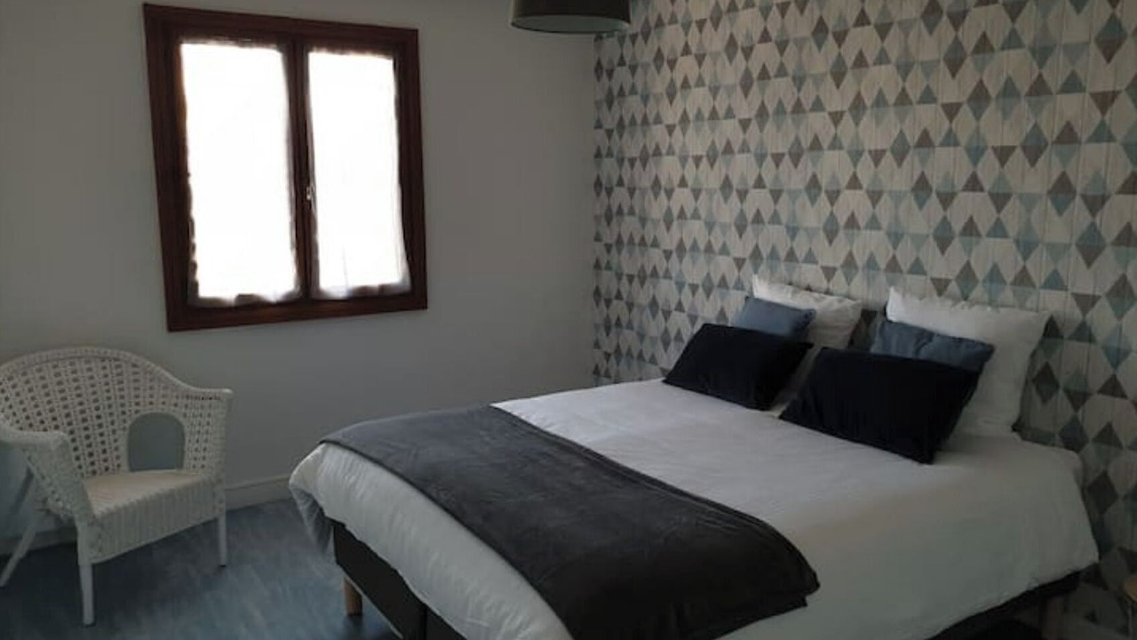 Photo of Bedroom in Gurgy