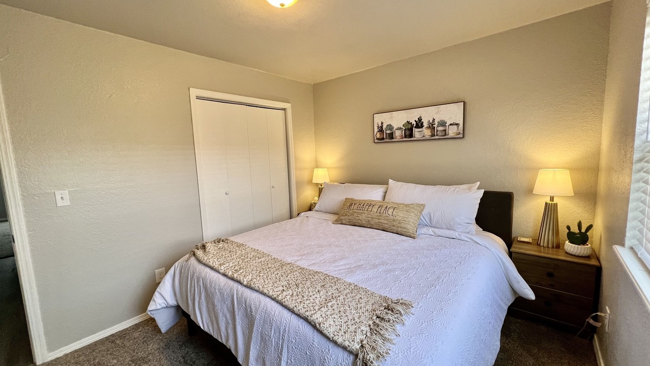 Photo of Bedroom in Broken Arrow