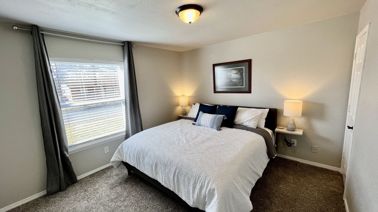 Photo of Bedroom in Broken Arrow