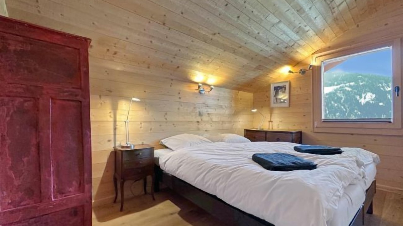 Photo of Bedroom in Sarreyer