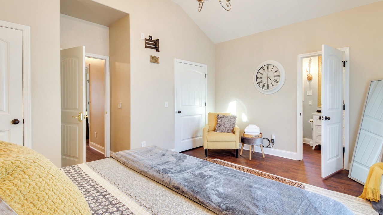 Photo of Bedroom in Thomas Square