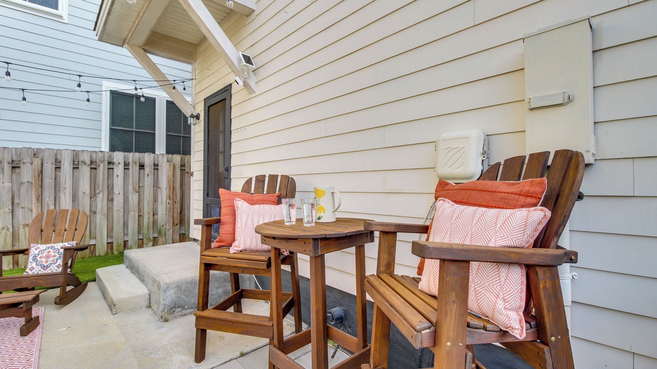 Photo of Outdoor in Thomas Square