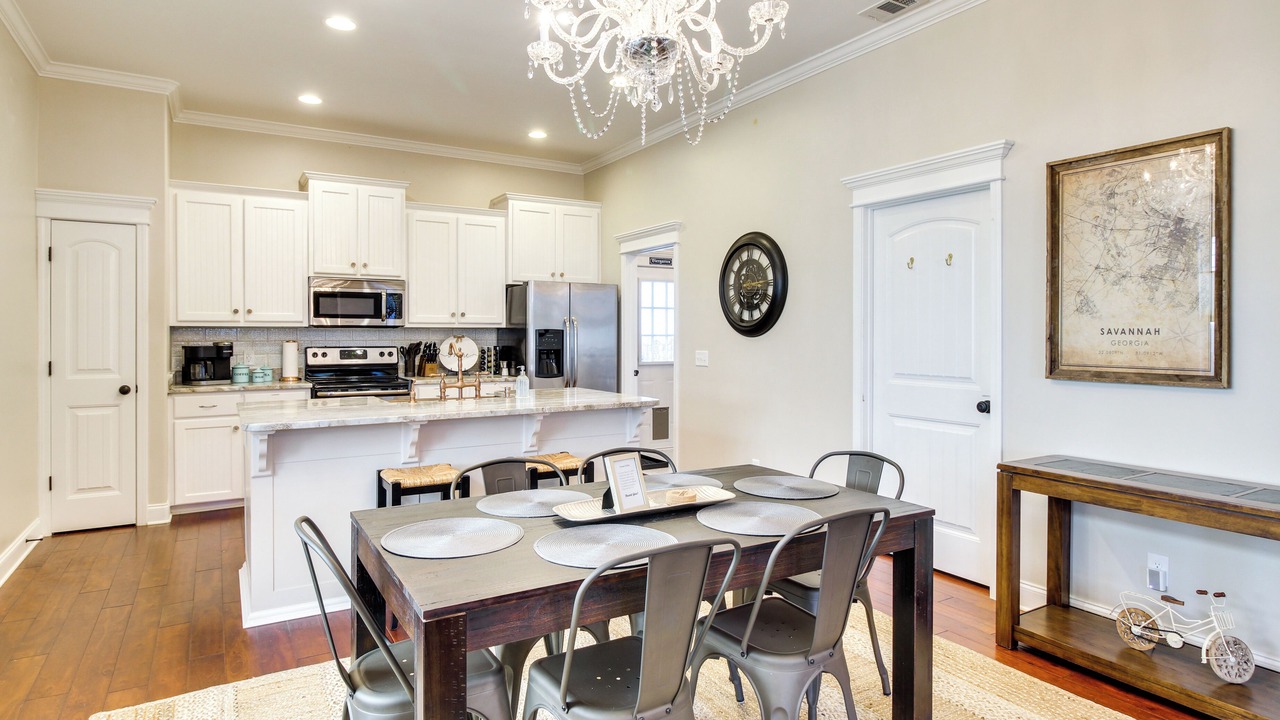 Photo of Others in Thomas Square