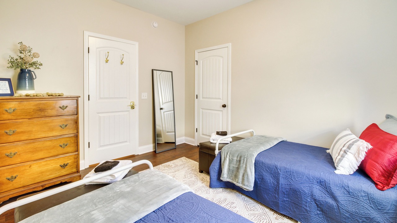 Photo of Bedroom in Thomas Square