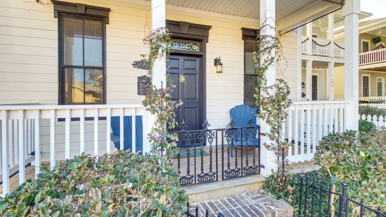 Photo of Outdoor in Thomas Square