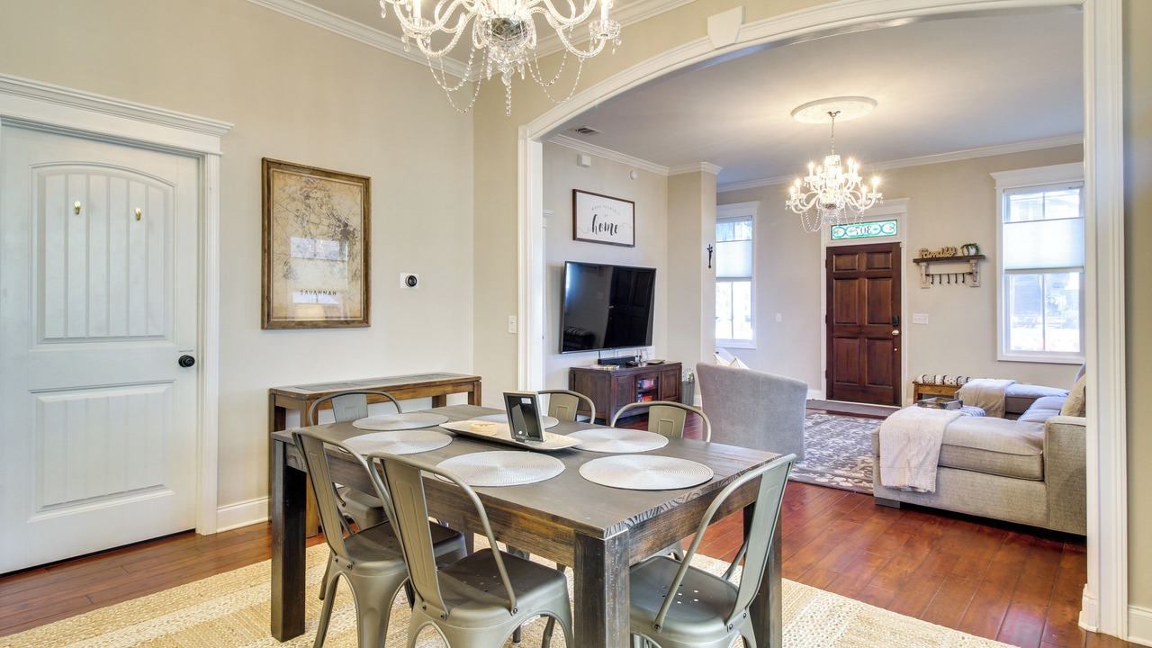 Photo of Others in Thomas Square