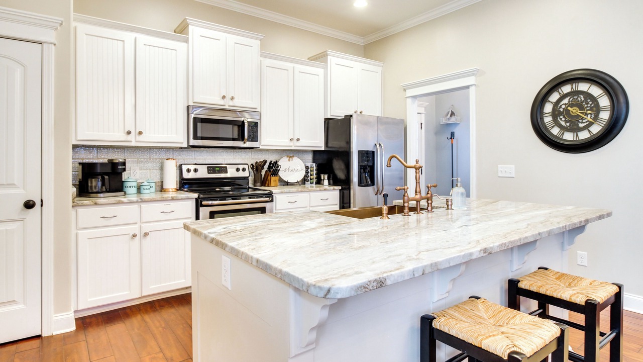 Photo of Others in Thomas Square